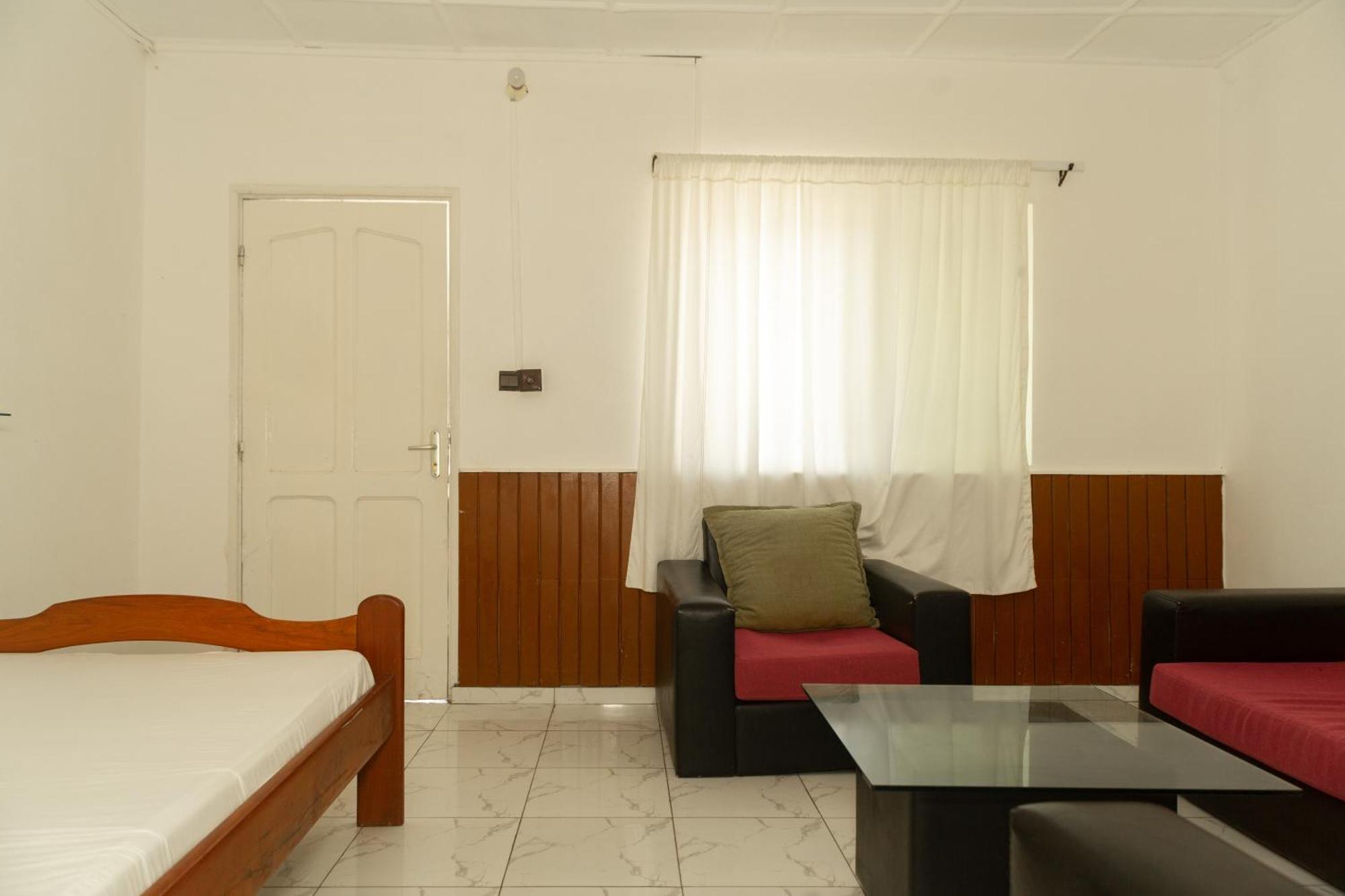 Tahiti Hotel Cotonou Exterior foto