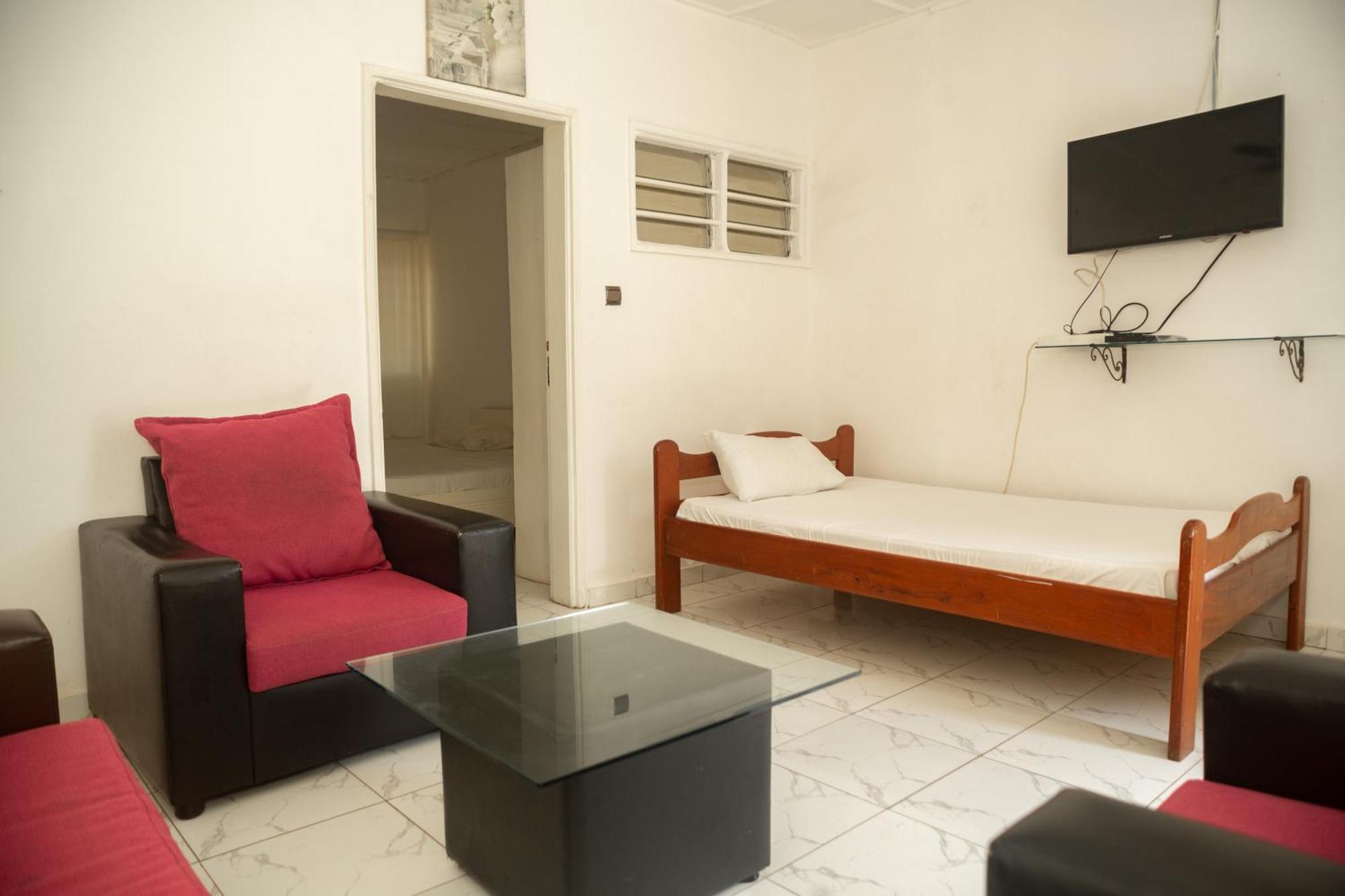 Tahiti Hotel Cotonou Exterior foto